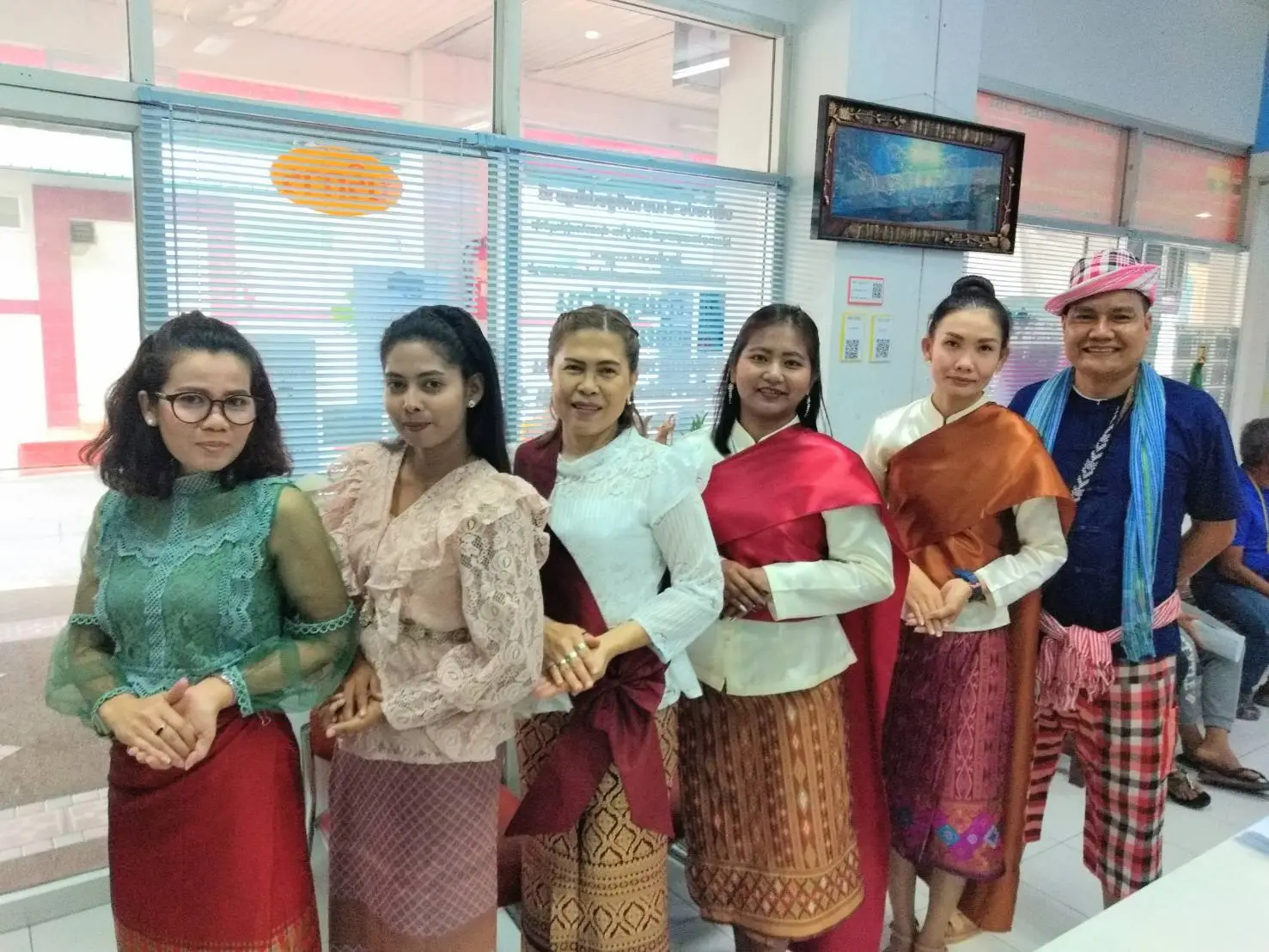 ร่วมสืบสานวัฒนธรรมไทย